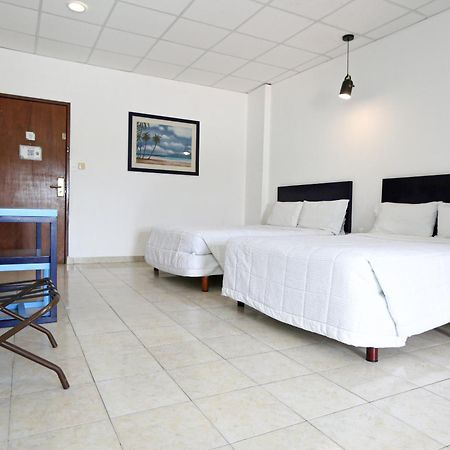 Hotel & Suites Arges - Centro Chetumal Kültér fotó