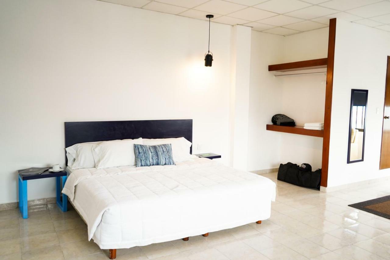 Hotel & Suites Arges - Centro Chetumal Kültér fotó