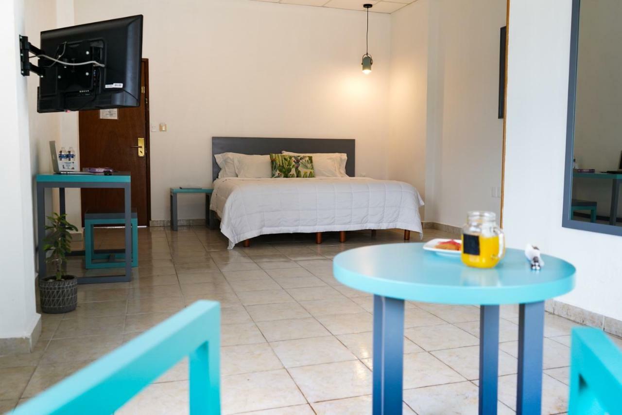 Hotel & Suites Arges - Centro Chetumal Kültér fotó